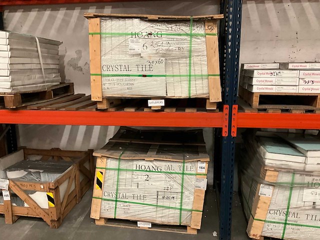 Matt finish chrystal vloertegel in glas - afbeelding 2 van  3