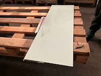 Matt finish chrystal vloertegel in glas - afbeelding 1 van  3