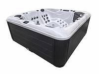 Mawialux 5-persoons buitenspa met balboa en wifi (bomvol opties en 73 massage jets) - witte kuip - afbeelding 2 van  8