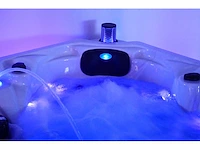 Mawialux 5-persoons buitenspa met balboa en wifi (bomvol opties en 83 massage jets) - witte kuip - afbeelding 26 van  129