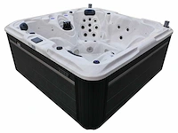 Mawialux 5-persoons buitenspa met balboa en wifi (bomvol opties en 83 massage jets) - witte kuip - afbeelding 75 van  129