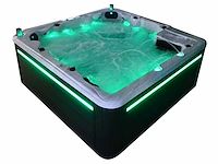 Mawialux 6-persoons buitenspa met balboa en wifi (bomvol opties en 121 massage jets) - grijze binnenkuip - afbeelding 48 van  94