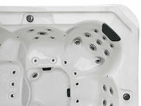 Mawialux 6-persoons buitenspa met bluetooth - witte binnenkuip - afbeelding 4 van  7