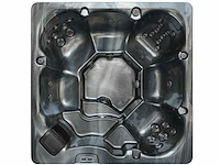 Mawialux 6-persoons plug and play buitenspa (1x 220v stekker) - zwarte binnenkuip