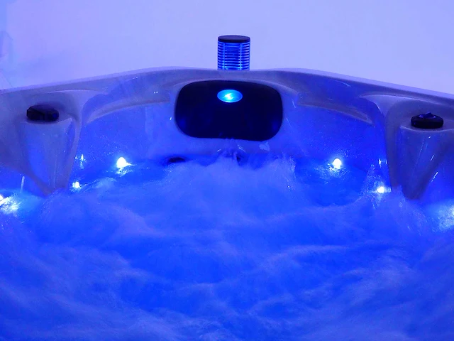 Mawialux 7-persoons buitenspa met balboa en wifi (bomvol opties en 100 massage jets) - grijze binnenkuip - afbeelding 98 van  115