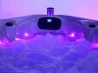 Mawialux 7-persoons buitenspa met balboa en wifi (bomvol opties en 100 massage jets) - grijze binnenkuip - afbeelding 99 van  115