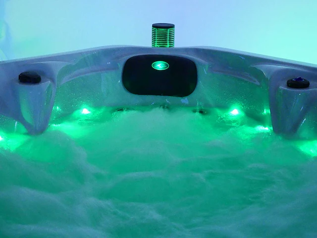 Mawialux 7-persoons buitenspa met balboa en wifi (bomvol opties en 100 massage jets) - grijze binnenkuip - afbeelding 102 van  115