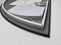 Mawialux decoratieve halve maan led spiegel in 180 of 200cm (zonder rand of mat zwart/goud rand) - afbeelding 19 van  20