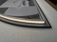 Mawialux decoratieve halve maan led spiegel in 180 of 200cm (zonder rand of mat zwart/goud rand) - afbeelding 3 van  8