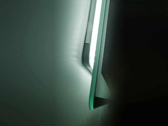 Mawialux design led spiegel met beweging sensor (140/150/160/180 cm breedte keuze) - afbeelding 8 van  11