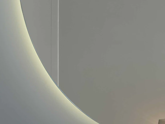 Mawialux half rond design led spiegel (130-160cm keuze) - afbeelding 3 van  7