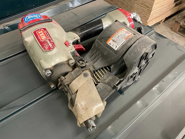 Max cn890s pneumatische tacker (2x) - afbeelding 2 van  7