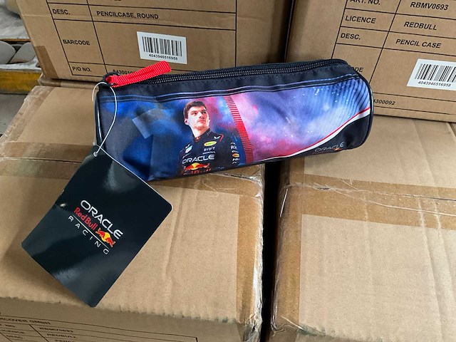 Max verstappen red bull racing etui (27x) - afbeelding 2 van  4