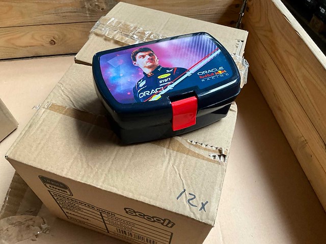 Max verstappen red bull racing lunchbox (12x) - afbeelding 1 van  4