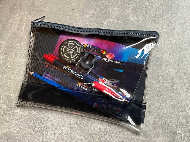 Max verstappen red bull racing schrijfsetje in pvc etui (48x) - afbeelding 1 van  2