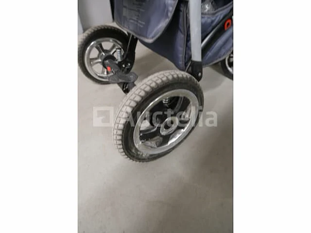 Maxi-comfortabele kinderwagen voor kinderen qbaro - afbeelding 3 van  11