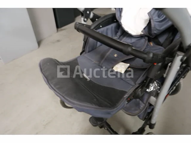 Maxi-comfortabele kinderwagen voor kinderen qbaro - afbeelding 7 van  11