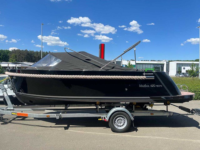 Maxima - 2024 - 620 mc met trailer - consoleboot en speedboot - boot - afbeelding 9 van  16