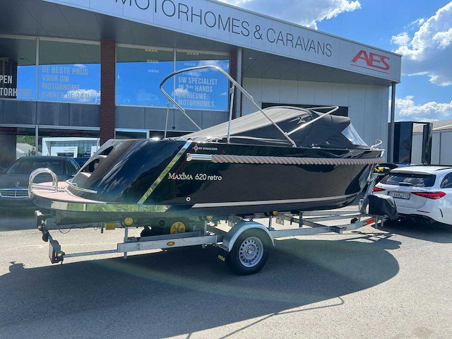 Maxima - 2024 - 620 mc met trailer - consoleboot en speedboot - boot - afbeelding 11 van  16