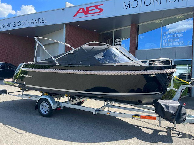 Maxima - 2024 - 620 mc met trailer - consoleboot en speedboot - boot - afbeelding 12 van  16