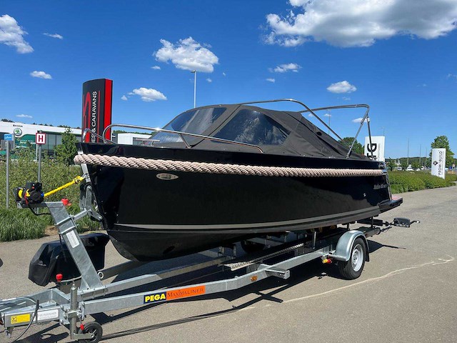 Maxima - 2024 - 620 mc met trailer - consoleboot en speedboot - boot - afbeelding 1 van  8