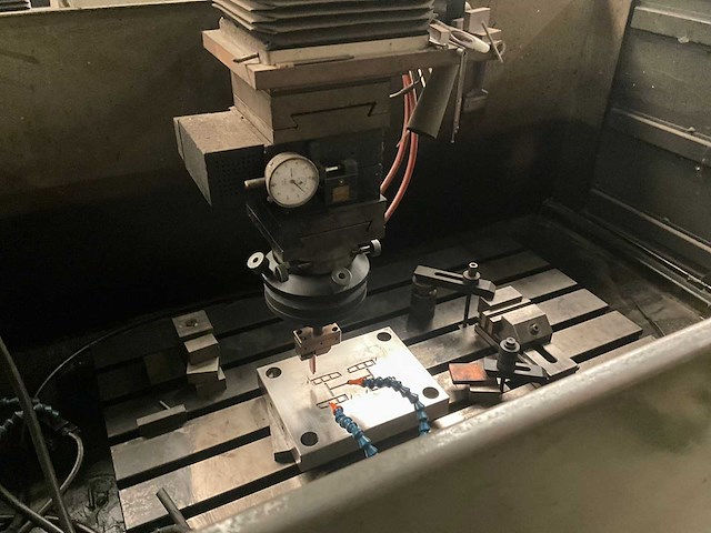 Maximart znc-55 cnc-bewerkingsmachine - afbeelding 4 van  5