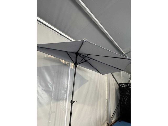 Maxxgarden - muurparasol met voet - afbeelding 2 van  3