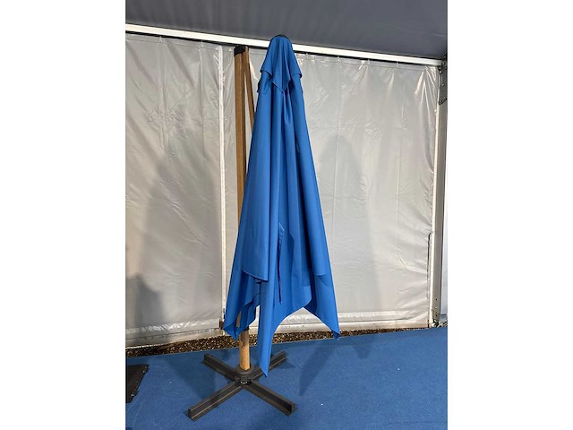 Maxxgarden zweefparasol 3x4m blauw met zwenkfunctie en voet - afbeelding 2 van  5