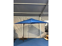 Maxxgarden zweefparasol met led en voet vierkant 275cm - afbeelding 1 van  5