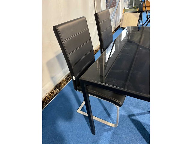 Maxxhome - eetkamer tafel + stoelen - afbeelding 1 van  1