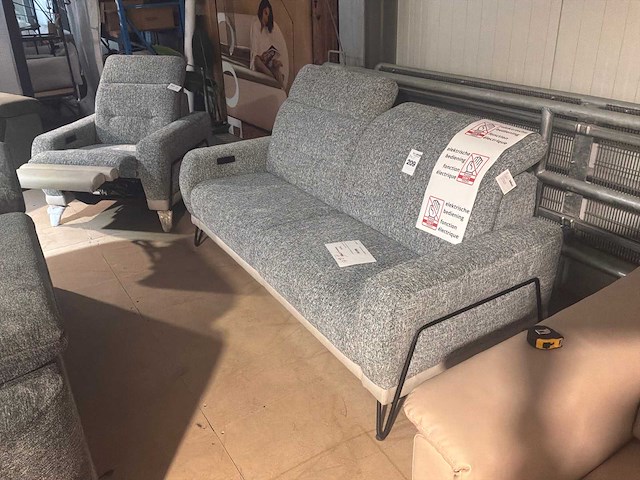 Maya 3 zit zetel + 1 pers zetel electrisch - afbeelding 1 van  7