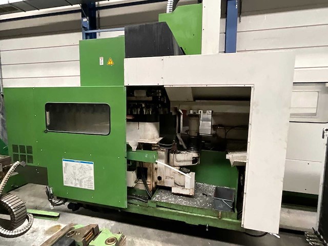 Mazak - 1989 - ajv60/80 - verticale machinecentra - afbeelding 6 van  7