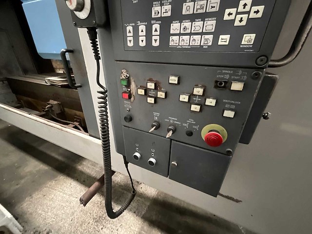 Mazak - vtc 300c - verticale machinecentra - afbeelding 5 van  5