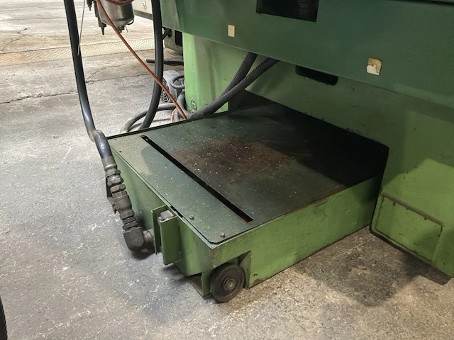 Mazak mt-v-515 verticaal cnc-bewerkingscentrum - afbeelding 6 van  18