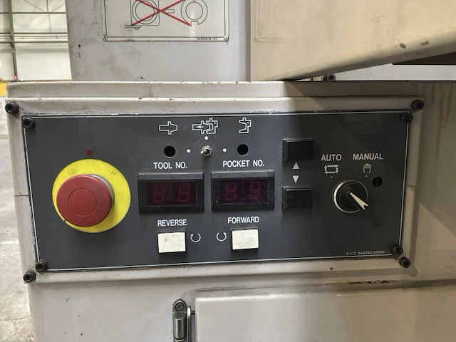 Mazak mt-v-515 verticaal cnc-bewerkingscentrum - afbeelding 7 van  18