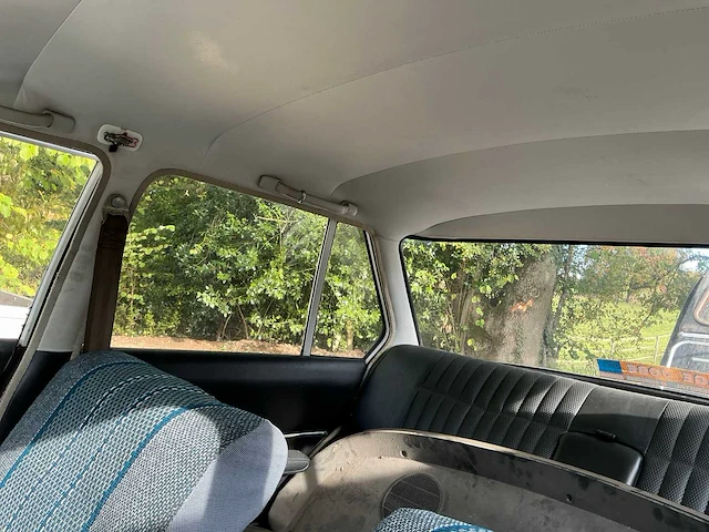 Mazda 1500 sedan su4a vintage auto's > 15 - afbeelding 8 van  22