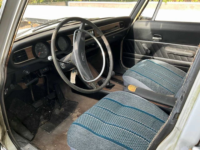 Mazda 1500 sedan su4a vintage auto's > 15 - afbeelding 3 van  22