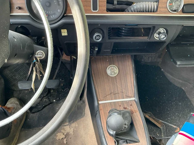 Mazda 1500 sedan su4a vintage auto's > 15 - afbeelding 7 van  22