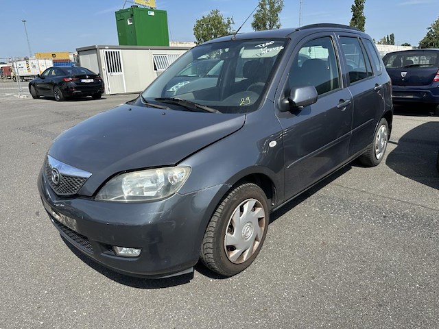 Mazda 2 - 1.4i 16v tsi 80, 2004 - afbeelding 1 van  35