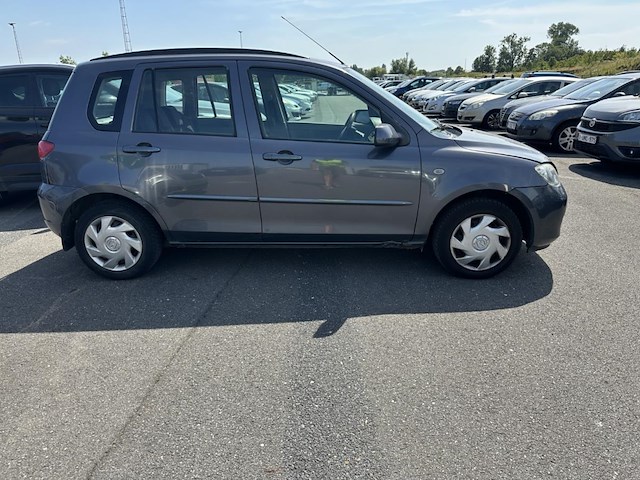 Mazda 2 - 1.4i 16v tsi 80, 2004 - afbeelding 30 van  35