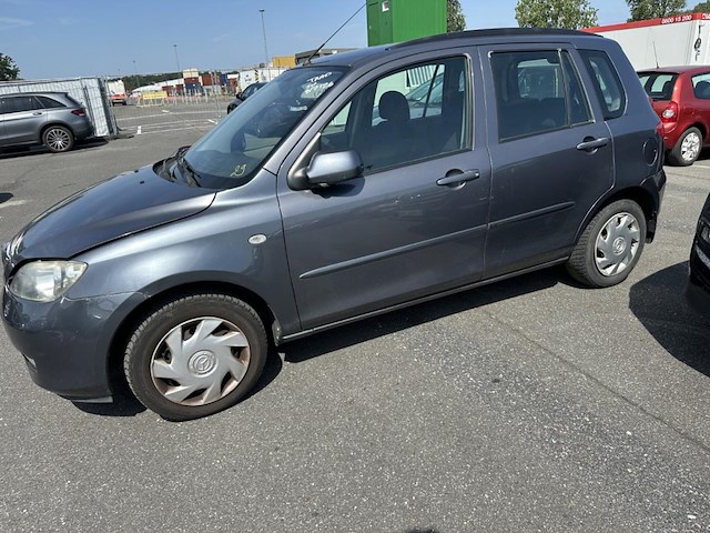 Mazda 2 - 1.4i 16v tsi 80, 2004 - afbeelding 34 van  35