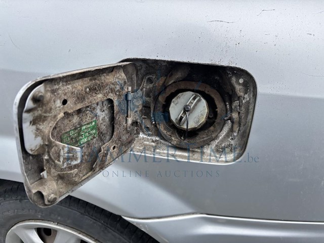 Mazda 3 hatchback 1.3i 16v i,1999 - afbeelding 14 van  35
