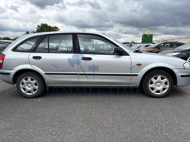 Mazda 3 hatchback 1.3i 16v i,1999 - afbeelding 30 van  35