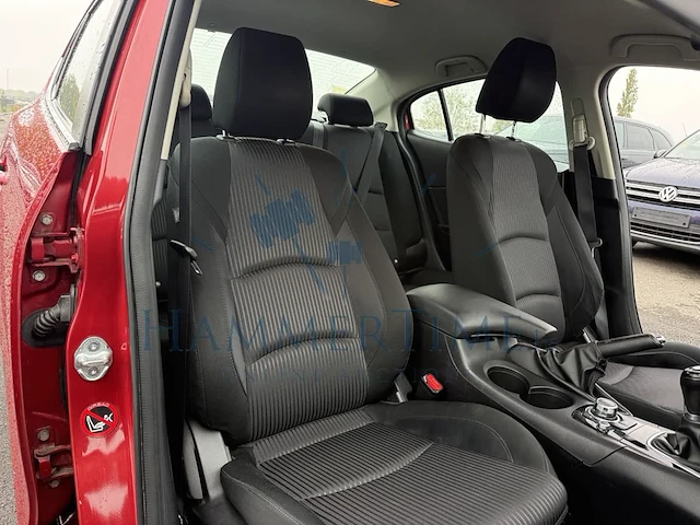 Mazda 3 sedan 1.5i skydrive, 2015 - afbeelding 17 van  30