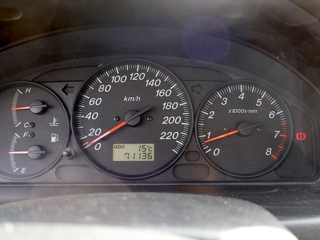 Mazda 323f - jmzbj143231520538 - 2003 - afbeelding 9 van  26