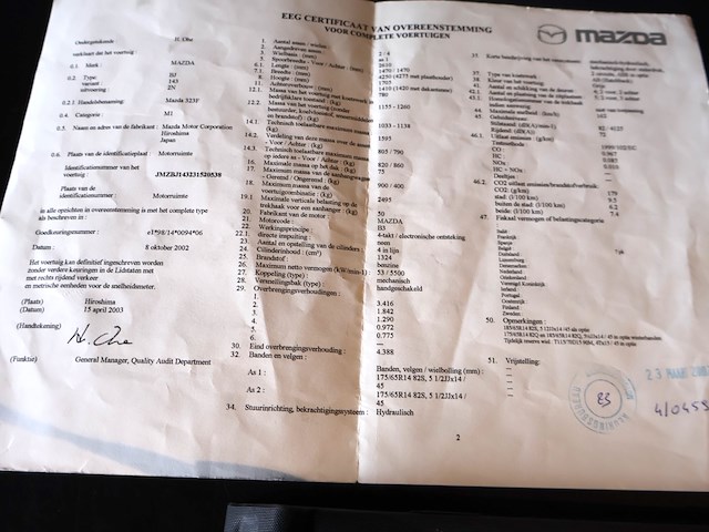 Mazda 323f - jmzbj143231520538 - 2003 - afbeelding 18 van  26