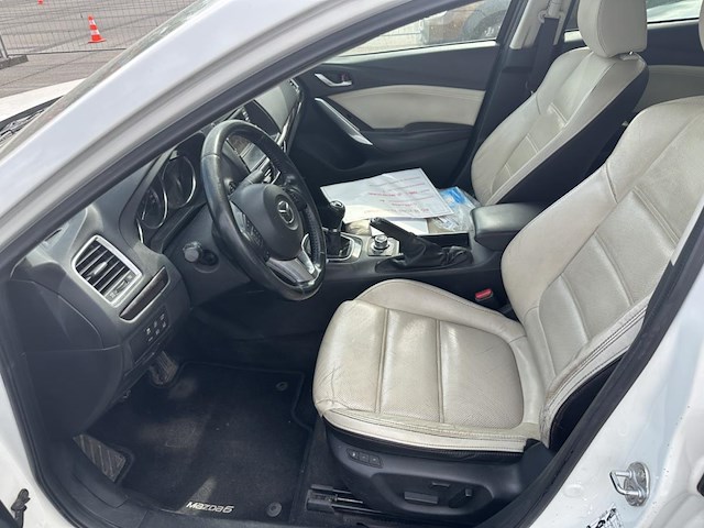 Mazda 6 sedan 2.2 d active,2013 - afbeelding 27 van  28