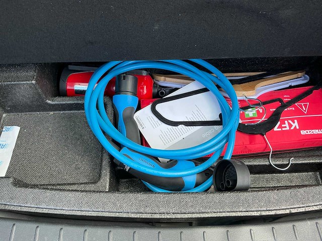 Mazda cx-6o personenauto - afbeelding 1 van  2