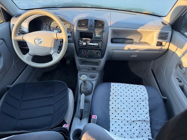 Mazda demio demio, 2002 - afbeelding 7 van  23