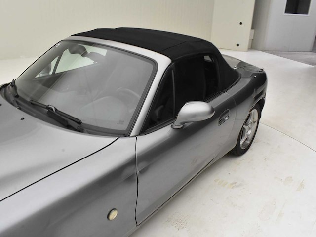 Mazda mx5 cabrio - afbeelding 28 van  29